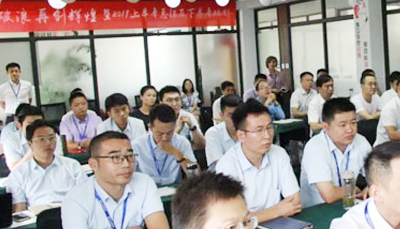 乘風破浪，再創(chuàng)輝煌，藍炬星集成灶2019半年總結(jié)規(guī)劃會議圓滿結(jié)束!
