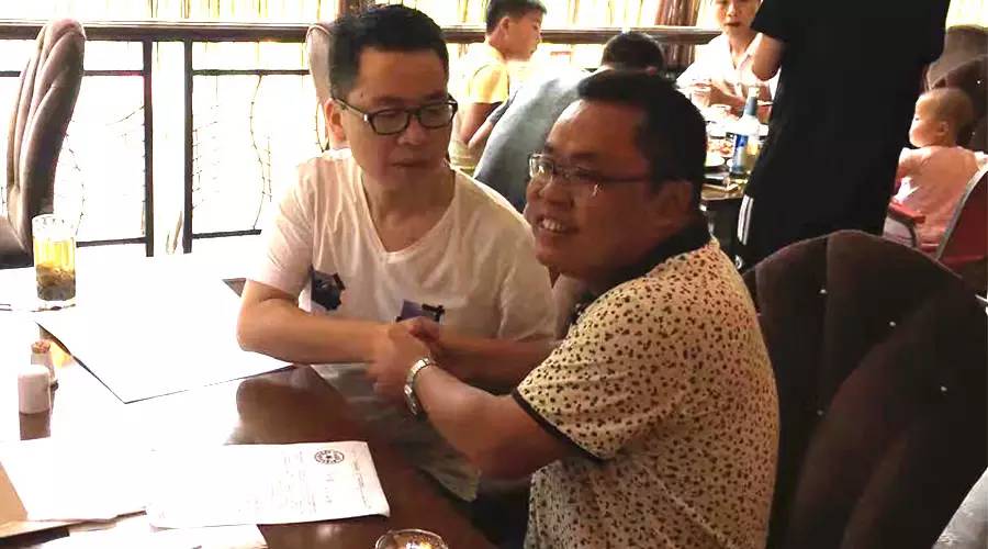 喜訊，湖南婁底毛總成功加盟藍炬星集成灶！